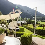 Aktiv Panoramahotel Daniel 4*