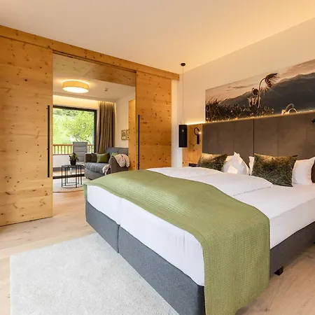 Aktiv Panoramahotel Daniel 4*