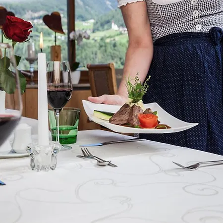מלון Aktiv Panoramahotel Daniel 4*