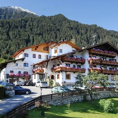 Aktiv Panoramahotel Daniel ホテル 4*