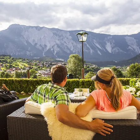 Aktiv Panoramahotel Daniel 4* ザウテンス