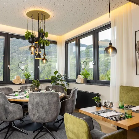 Hotel Aktiv Panoramahotel Daniel 4*