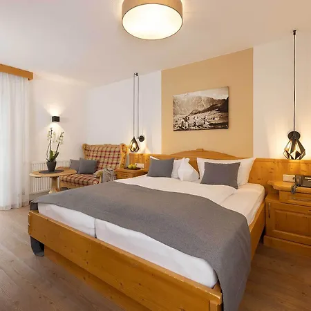 Aktiv Panoramahotel Daniel 4* ザウテンス