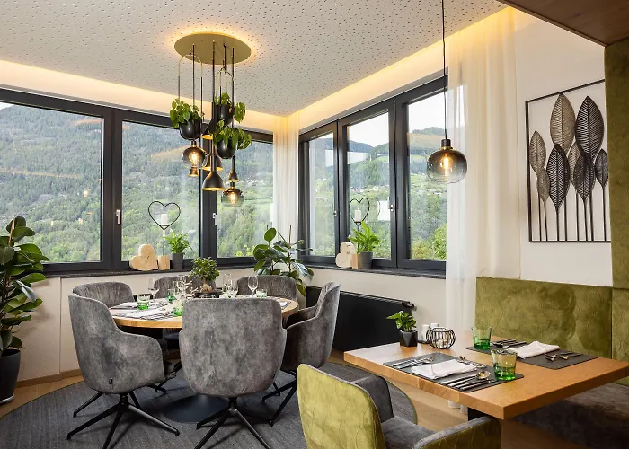 ホテル Aktiv Panoramahotel Daniel 4*